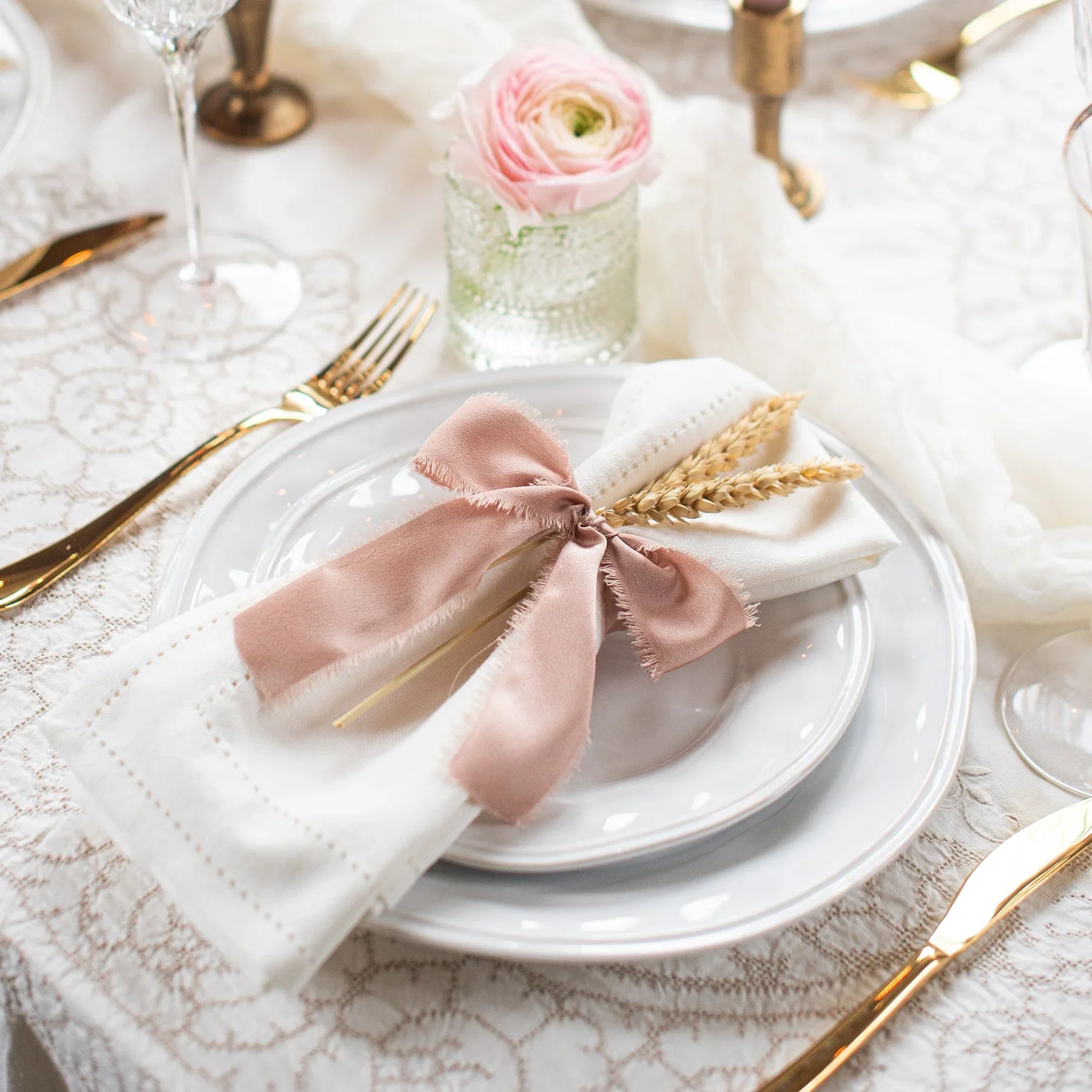 Aria White Dinner Plate - Image 3