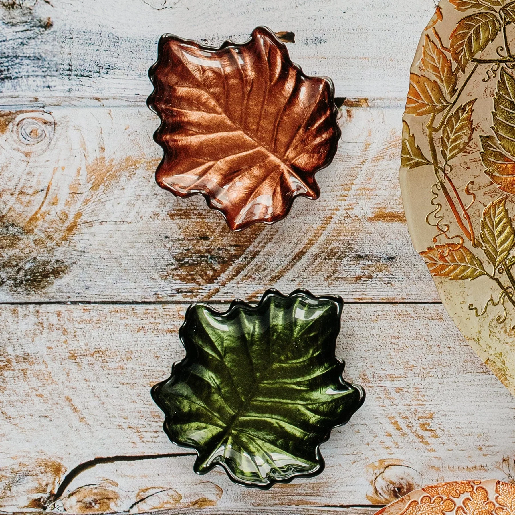 Autunno Glass Figural Leaf Canape Plates - Set of 4 - Image 6