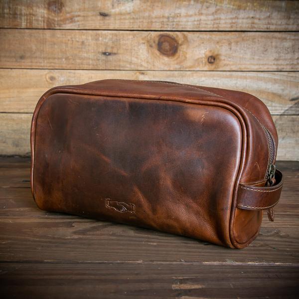 Benjamin Leather Wash Bag - Image 9