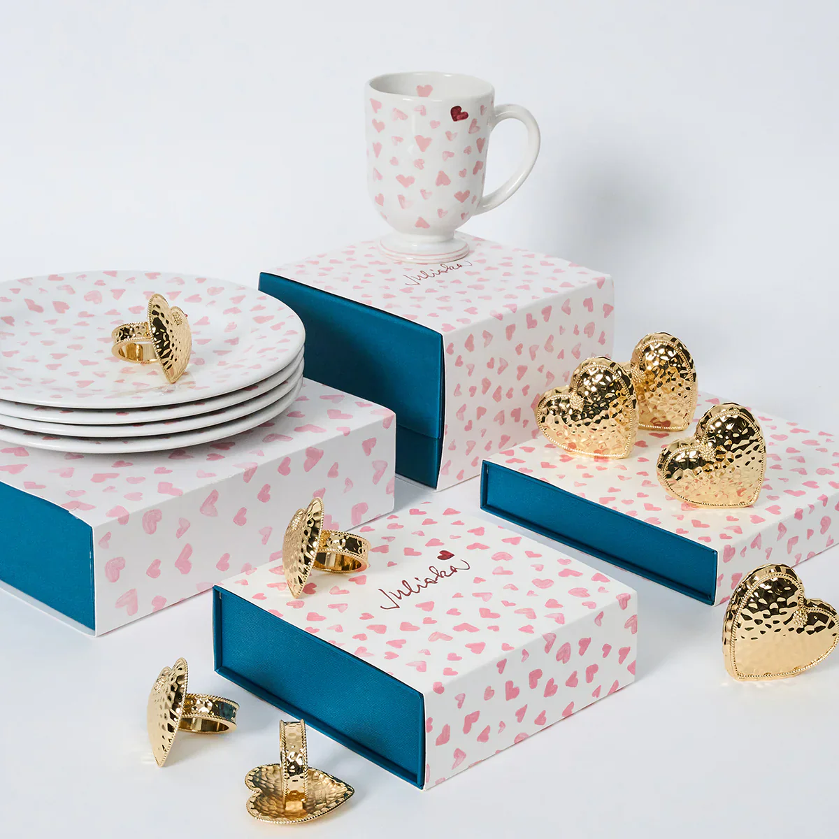 Berry & Thread Heart Napkin Ring Set/4 - Gold - Image 2