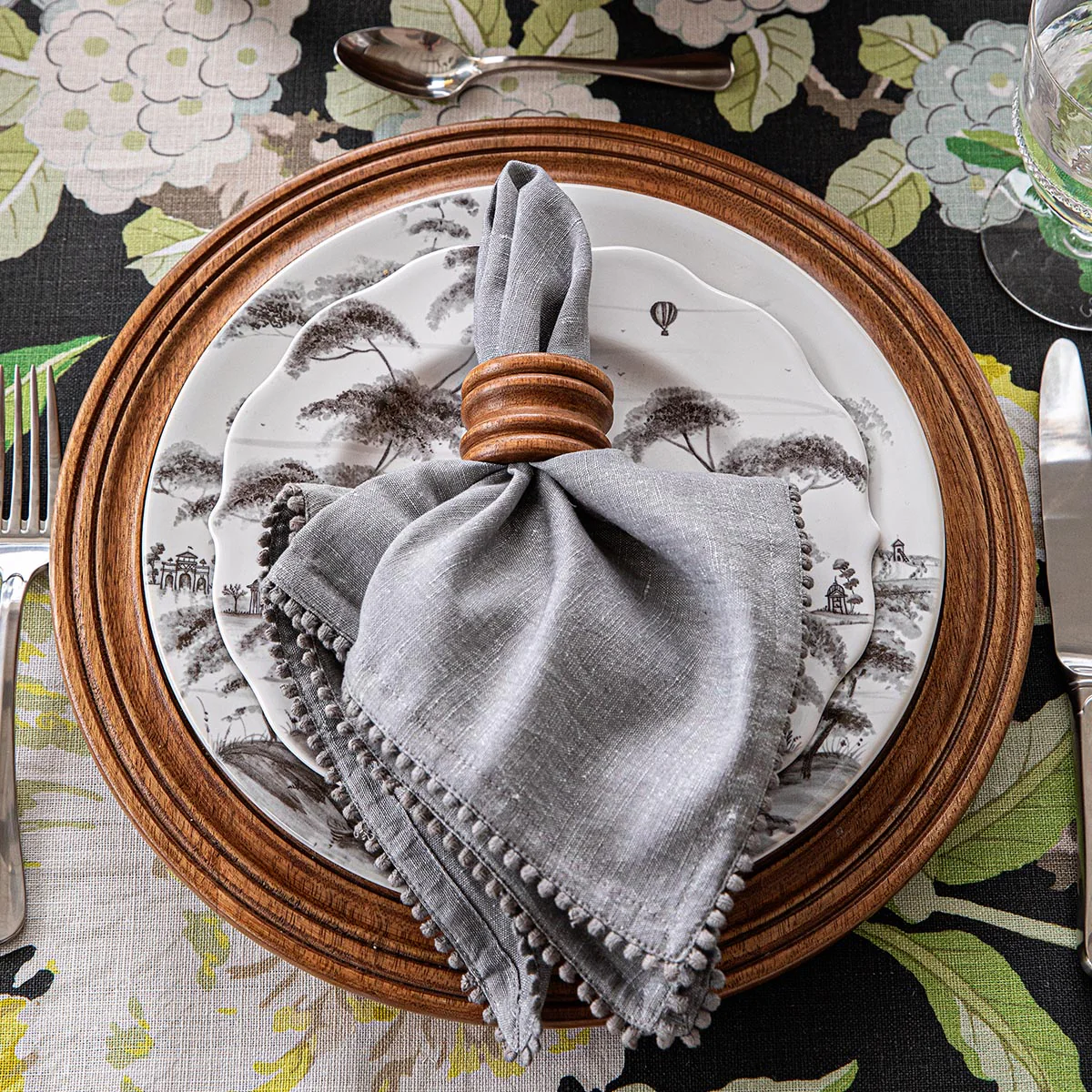 Bilbao Wood Napkin Ring - Image 5