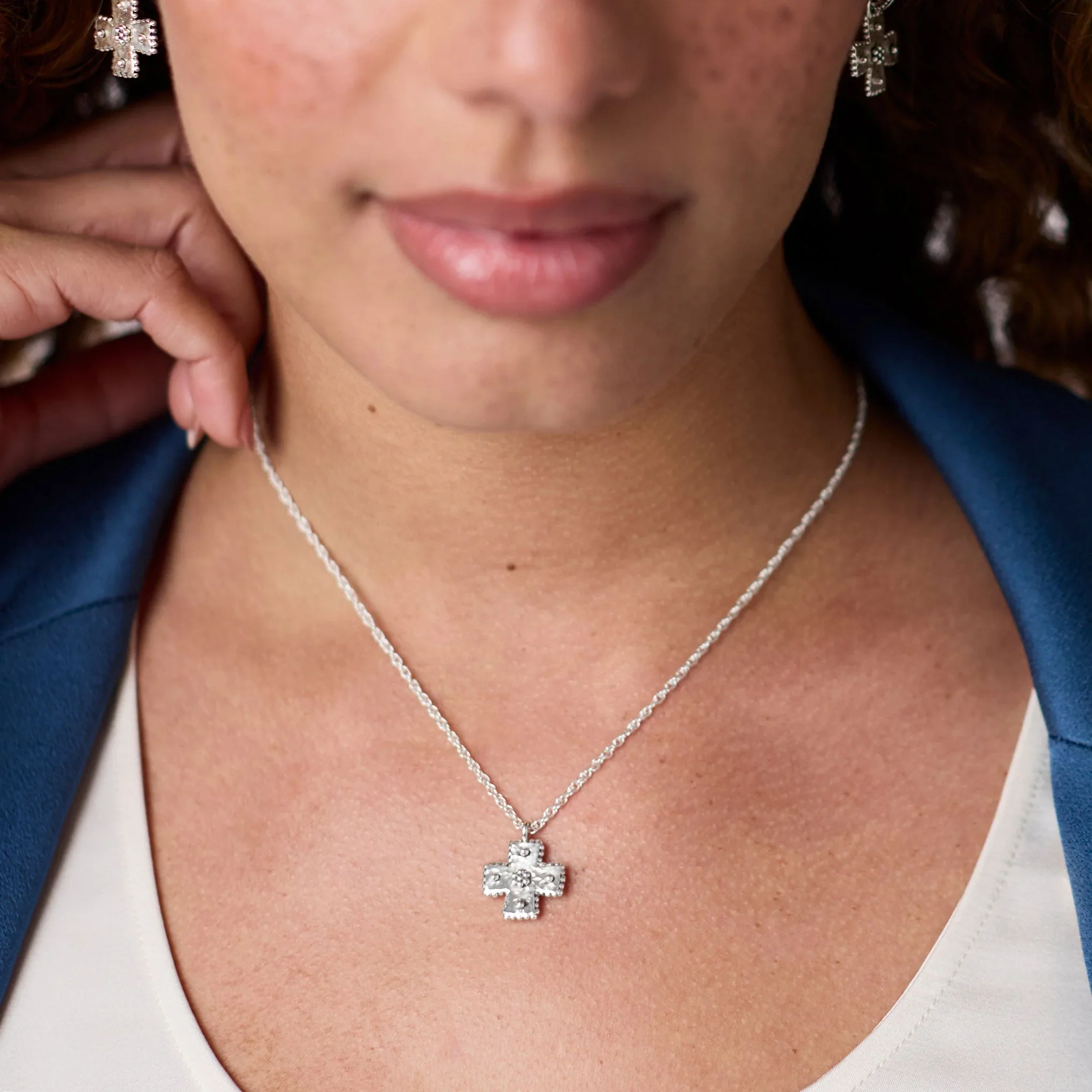 Canterbury Delicate Necklace - Image 4