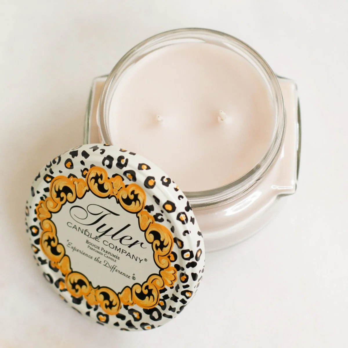 Celebrity 11 Oz Candle - Image 2