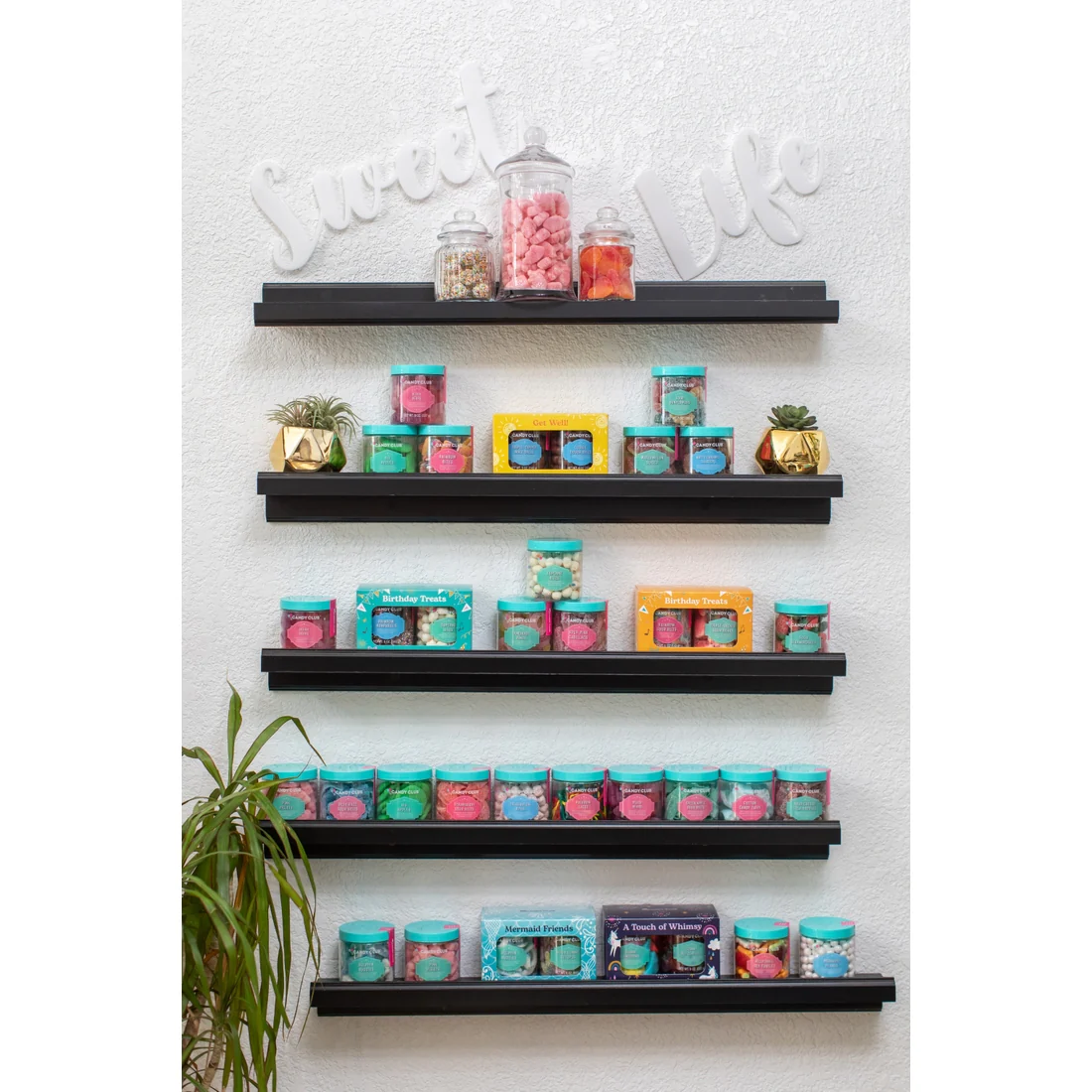 Cotton Candy Taffy Confections - Image 3