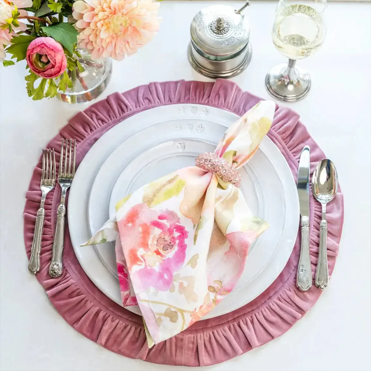Velvet Round Placemat with Ruffle - Image 18