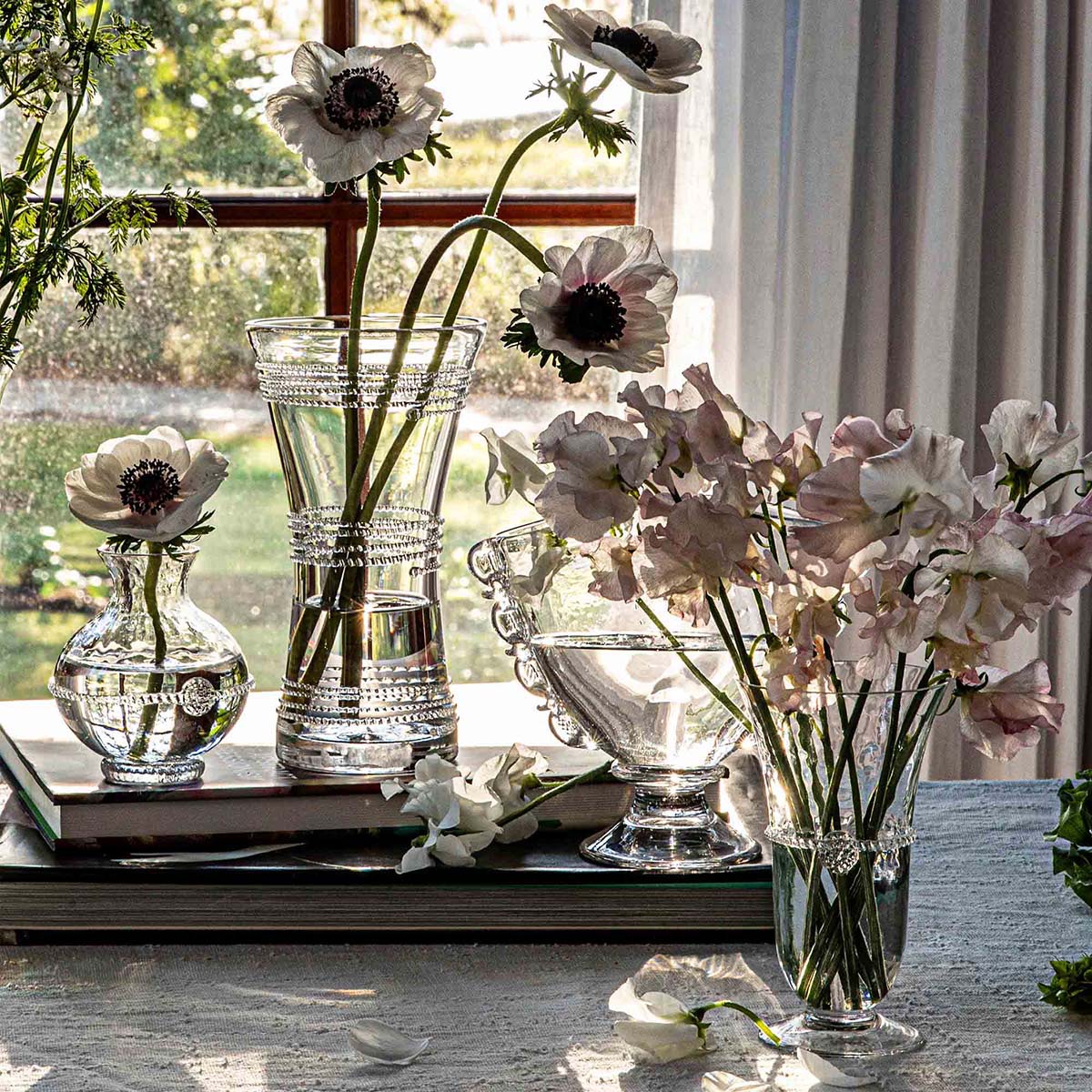 Ella 9" Corset Vase - Image 5