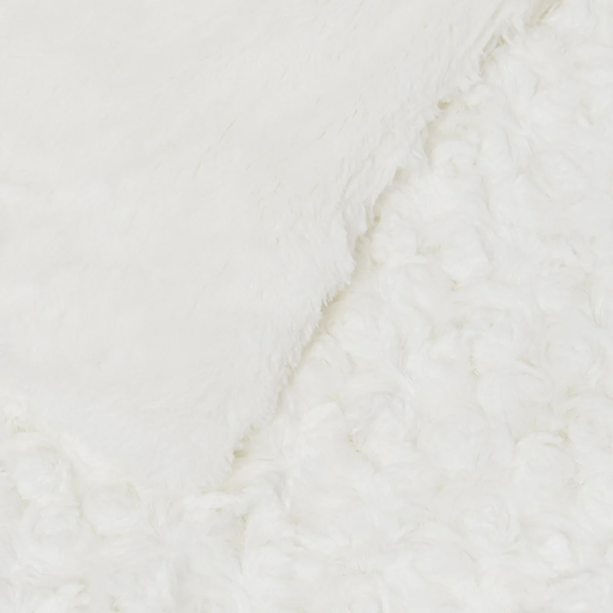 Faux Fur Rosette Blanket - Image 12