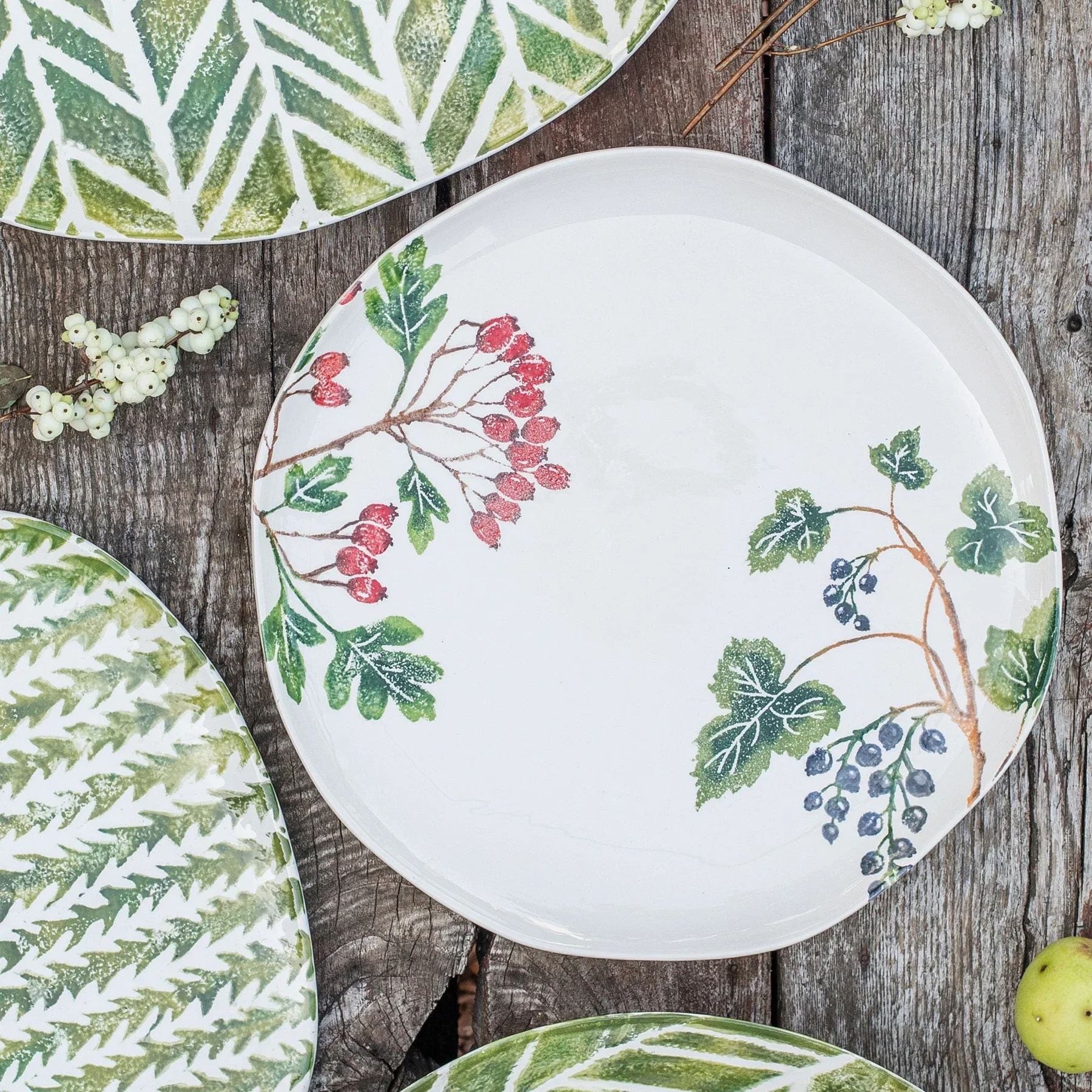 Foresta Primavera Mixed Berries Round Platter - Image 3
