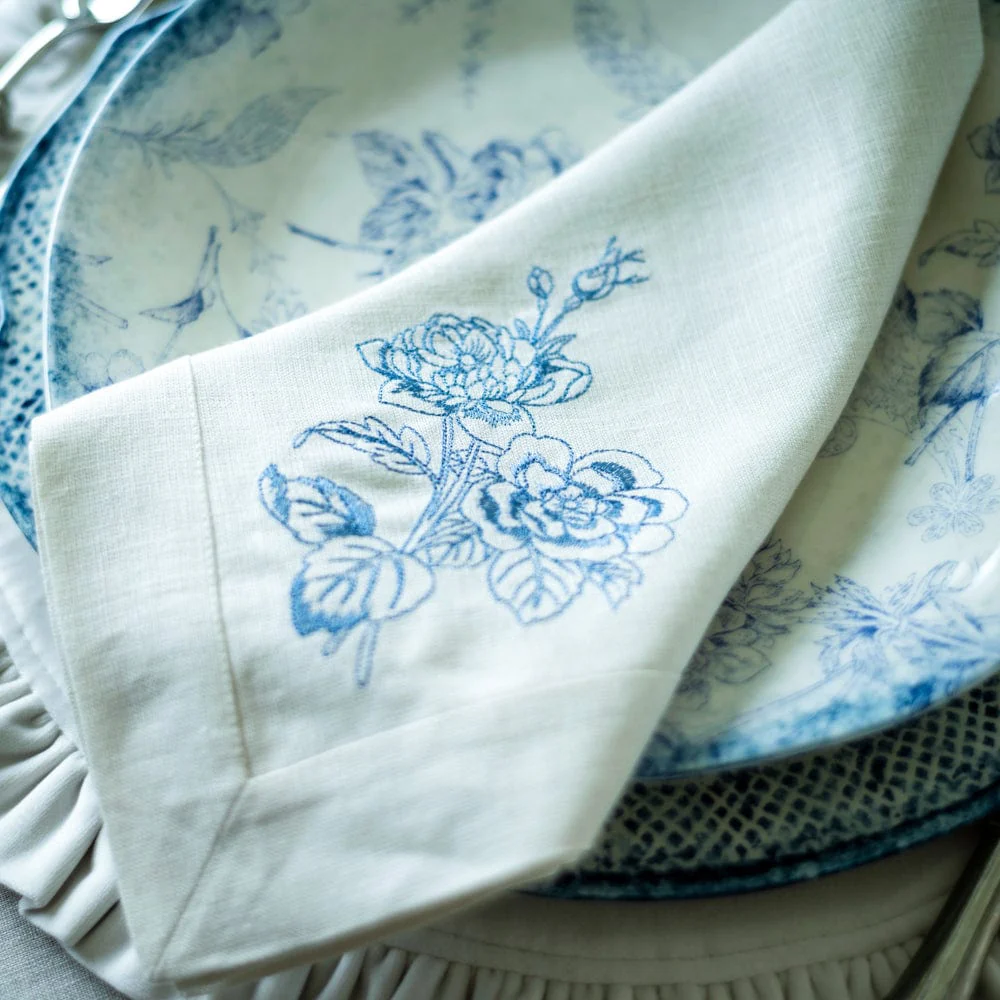 Giulietta Blue Large Napkin - Image 2