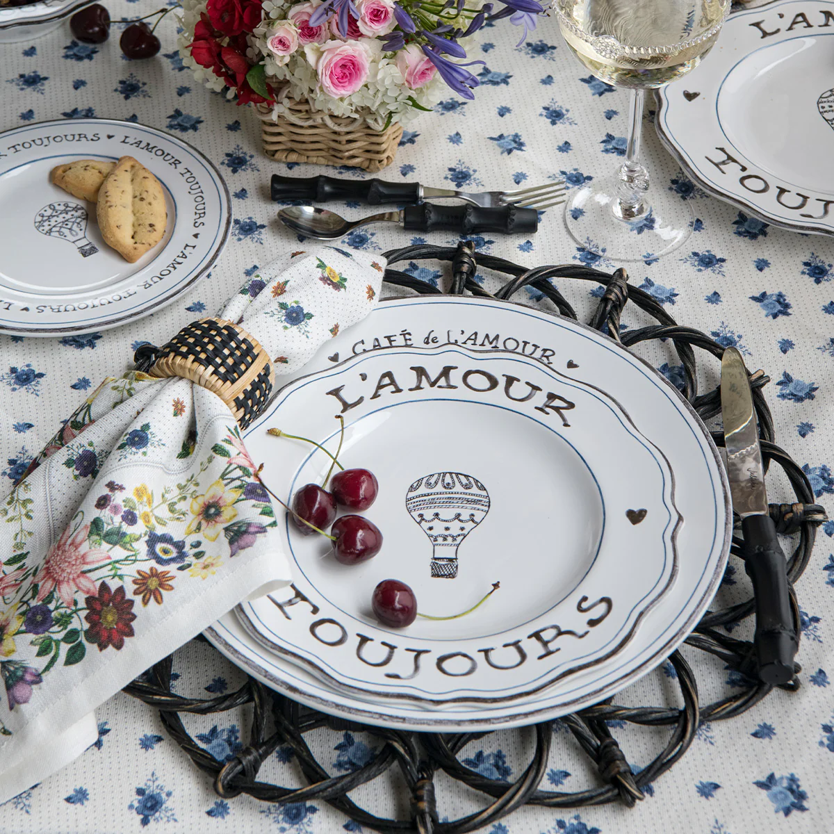 L'Amour Toujours 16pc Place Setting - Image 2