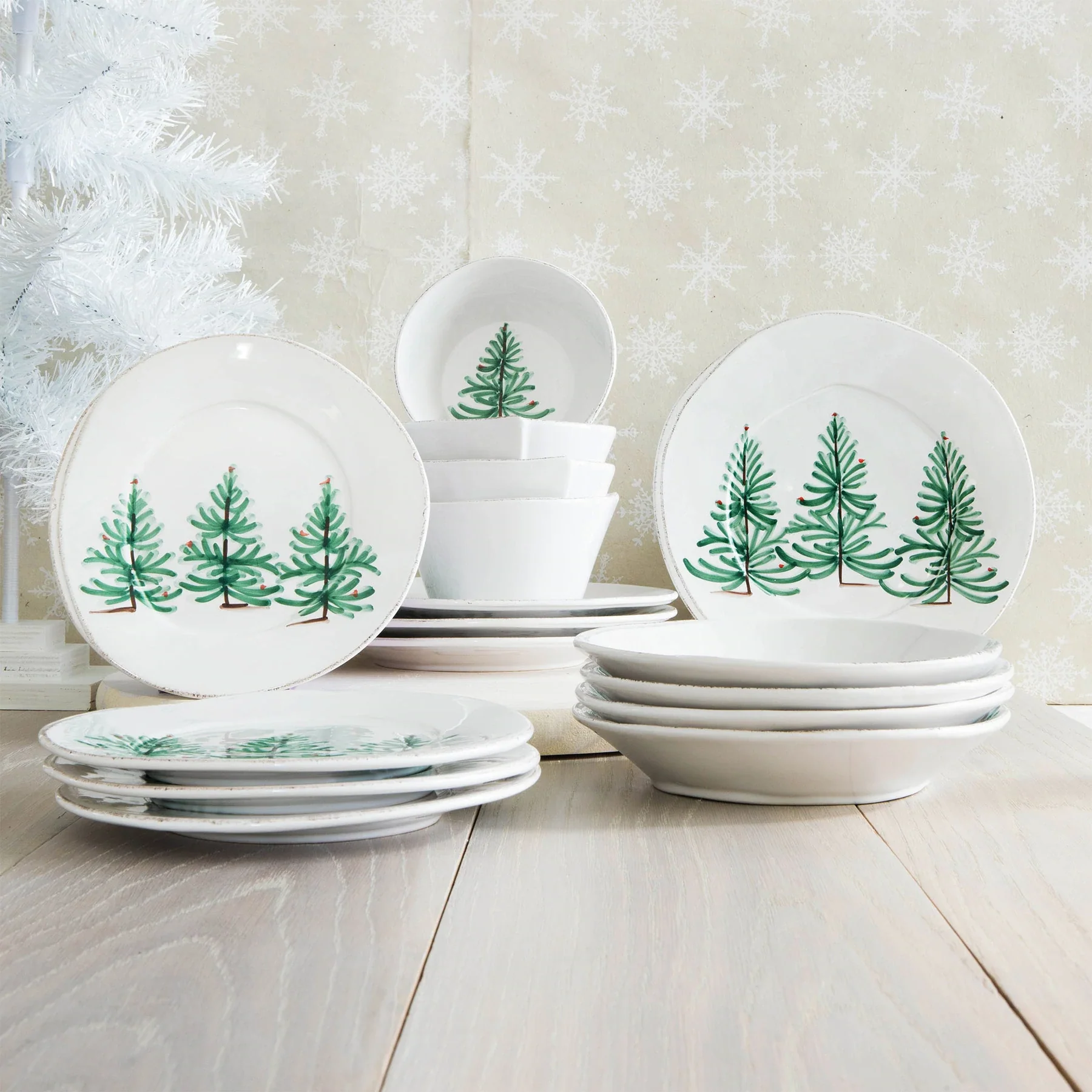 Lastra Holiday Sixteen - Piece Place Setting - Image 2