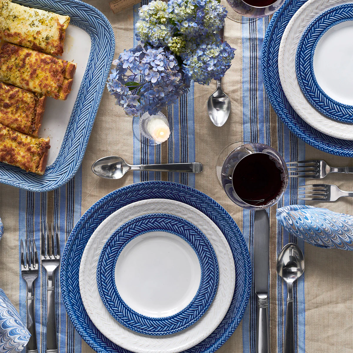 Le Panier Dinner Plate - Delft Blue - Image 9