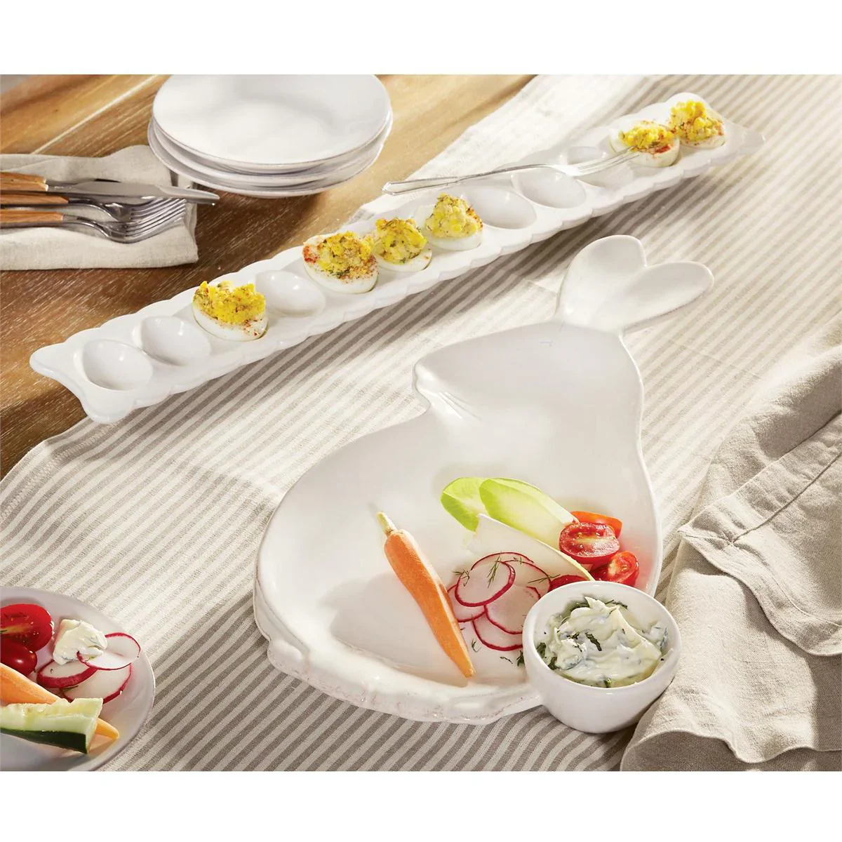 Scalloped Long Deviled Egg Tray & Fork Set - Image 4
