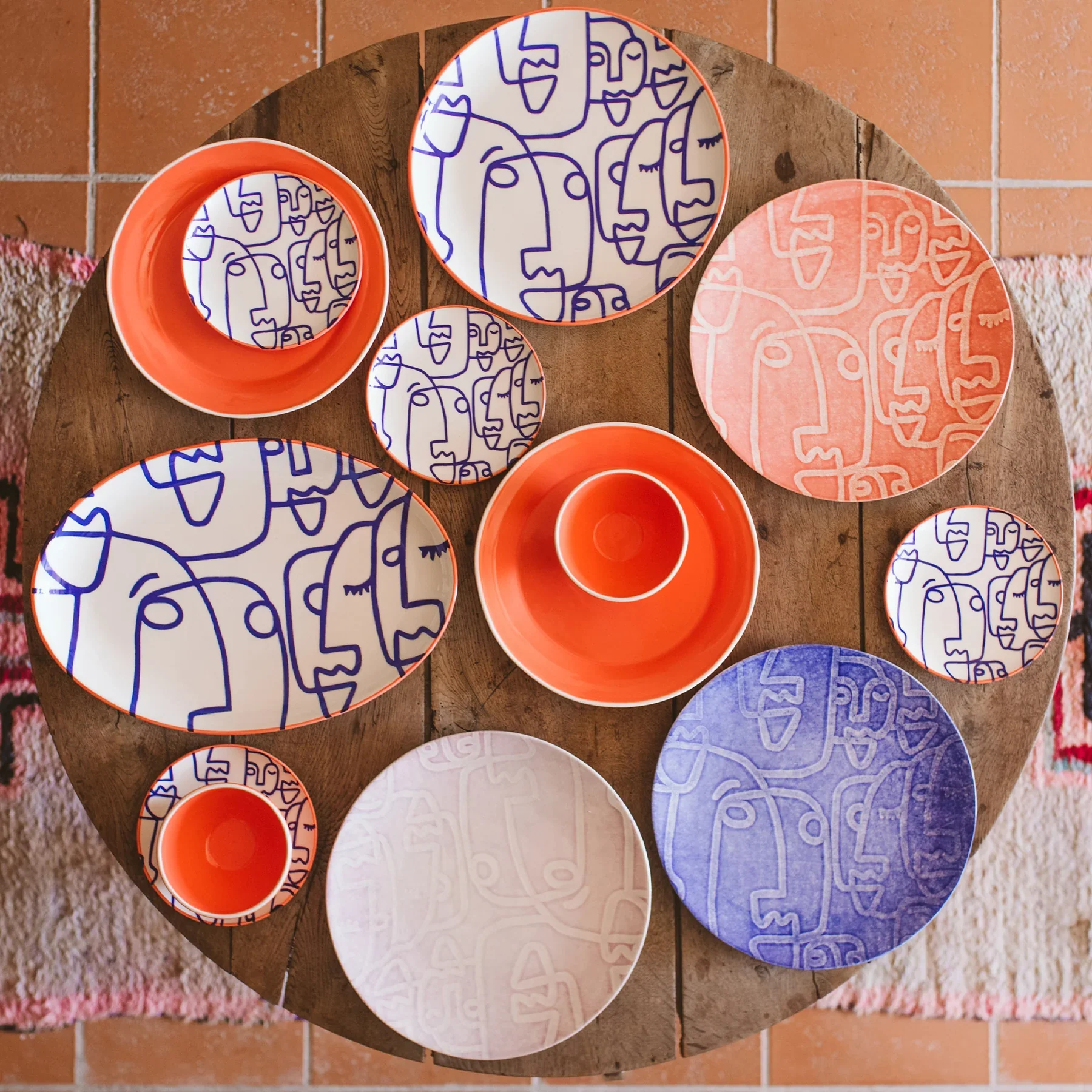 Moda Lilac Faces Round Platter - Image 3