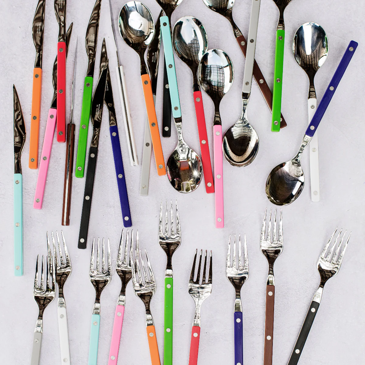 Pastello White Place Spoon - Image 3