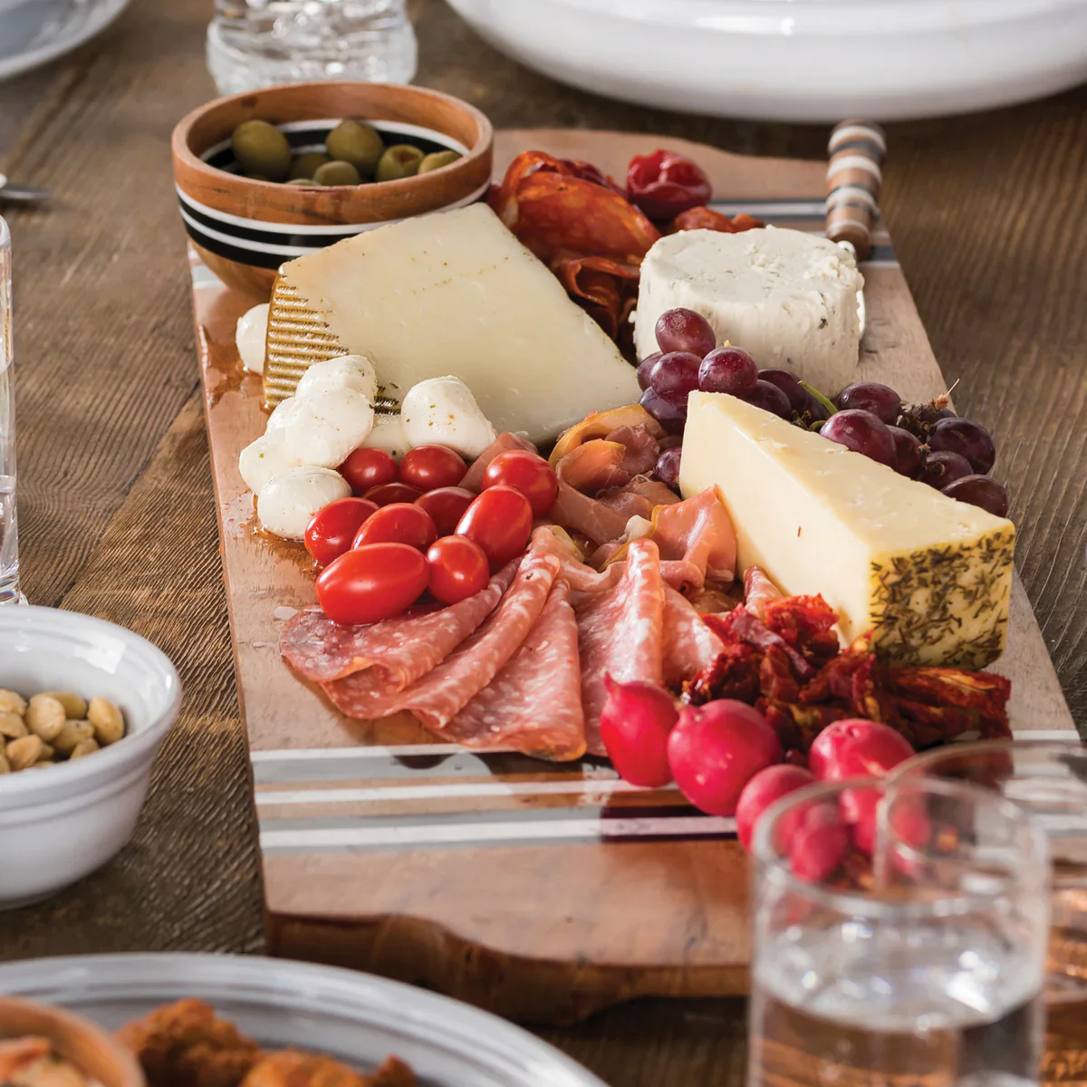 Stonewood Stripe 24" Serving Board - Image 4