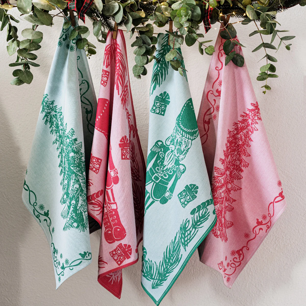 Strofinaccio Green Nutcracker Dish Towels - Set of 2 - Image 4