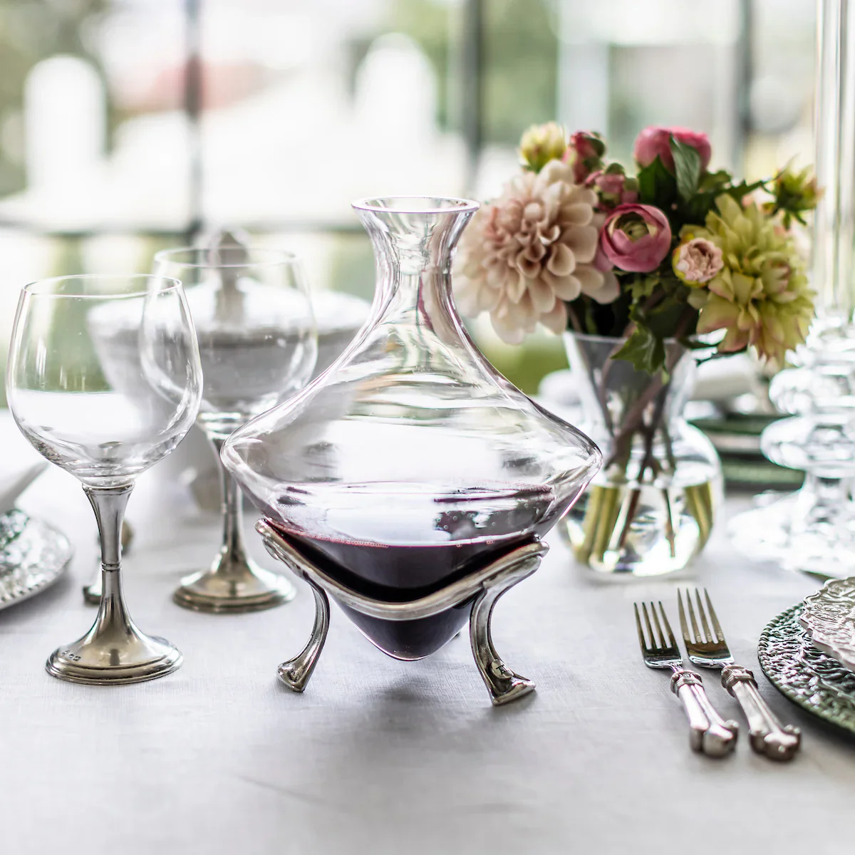 Taverna Decanter with Stand - Image 4