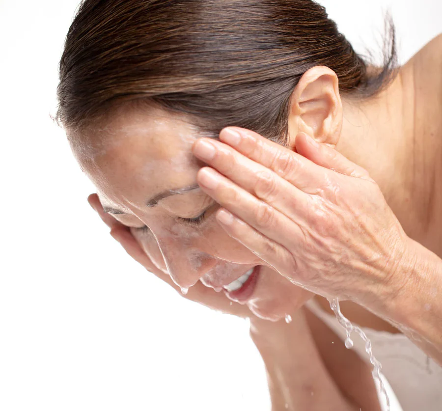 Three Milk Whipfoliant Ageless Cleanser - Image 10
