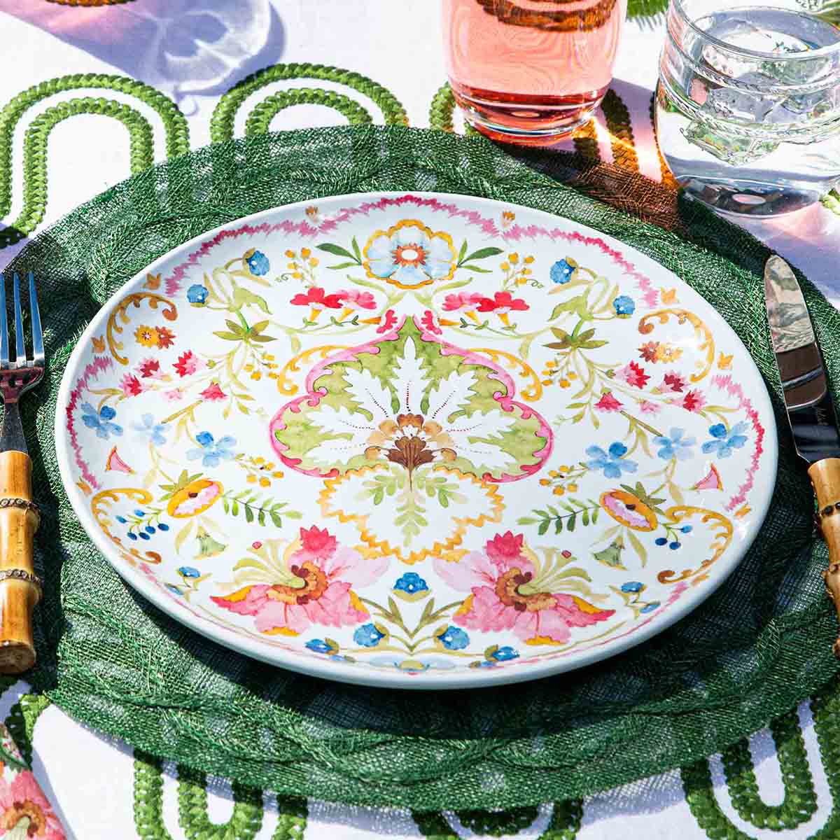 Tuileries Garden Placemat - Basil - Image 2