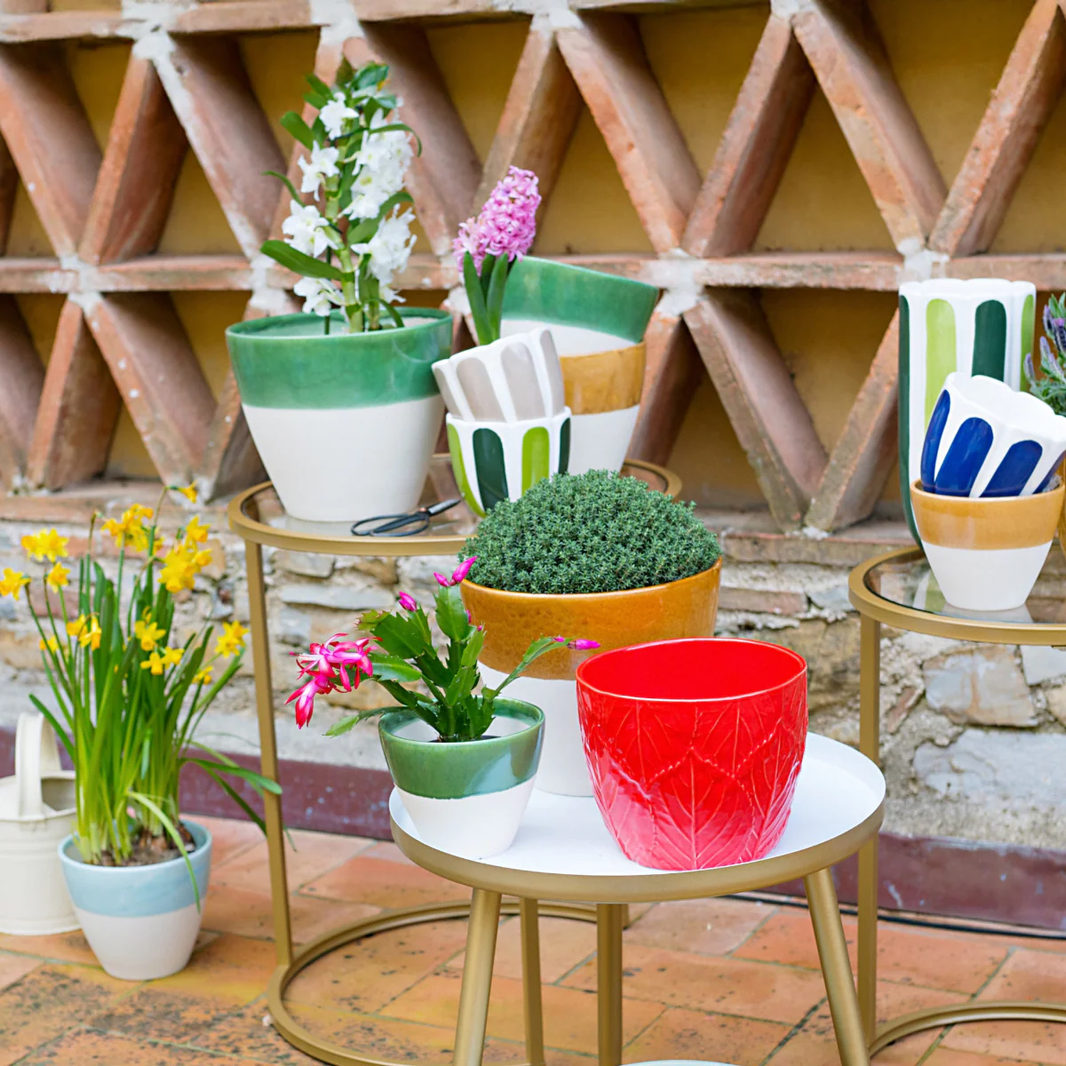 Viva Garden Green Reactive Large Cachepot - Image 3