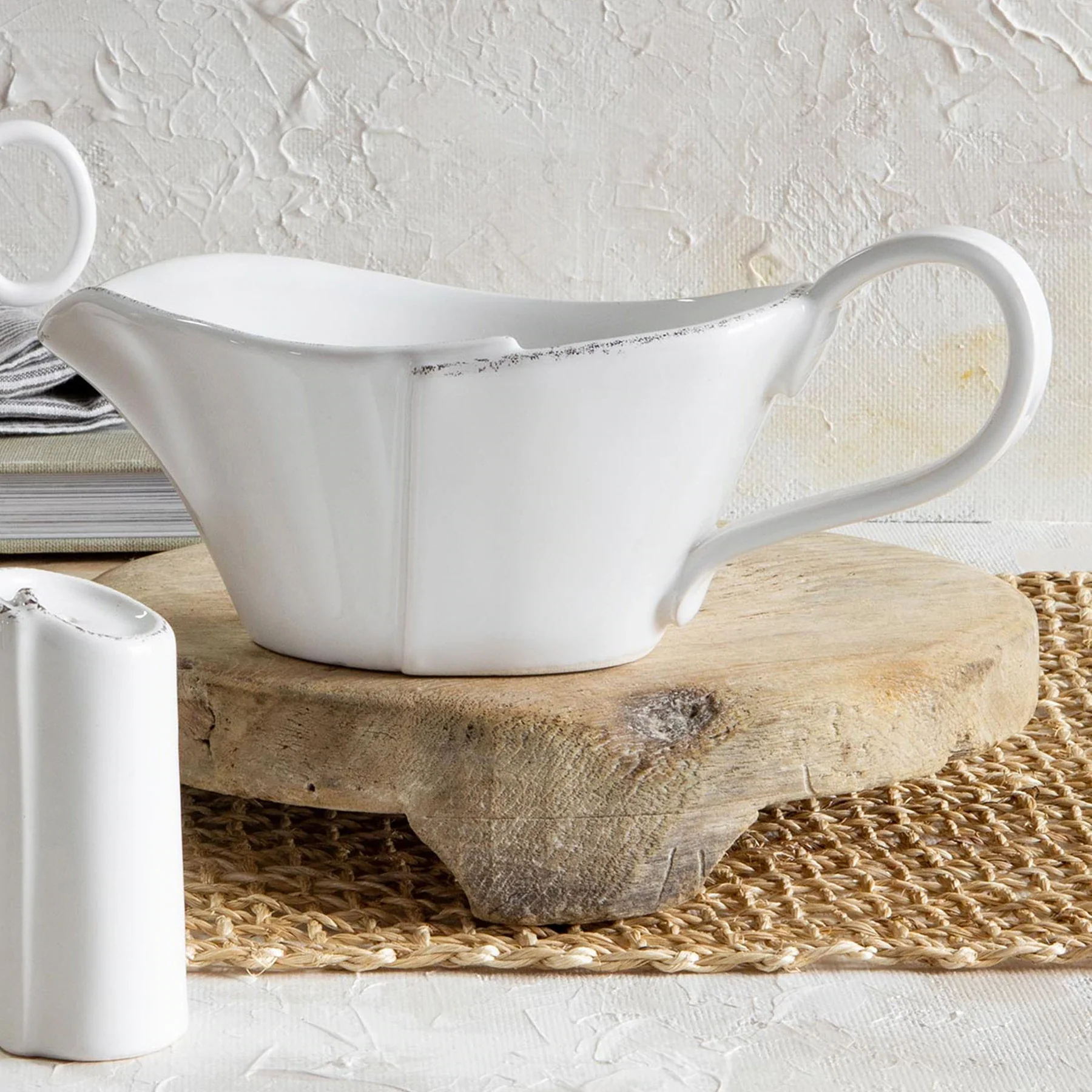 Lastra White Sauce Server - Image 2